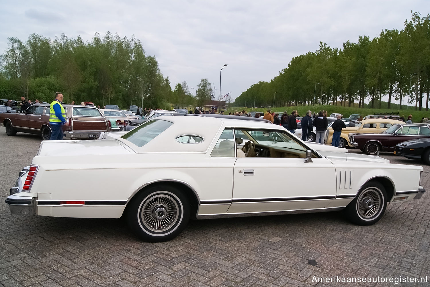 Lincoln Mark Series uit 1977